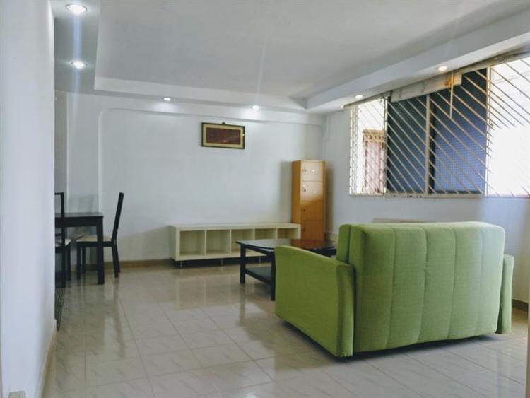 Hougang Avenue 8 thumbnail photo